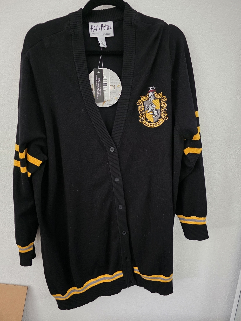 NWT TORRID Harry Potter Hufflepuff Black & Yellow Cardigan